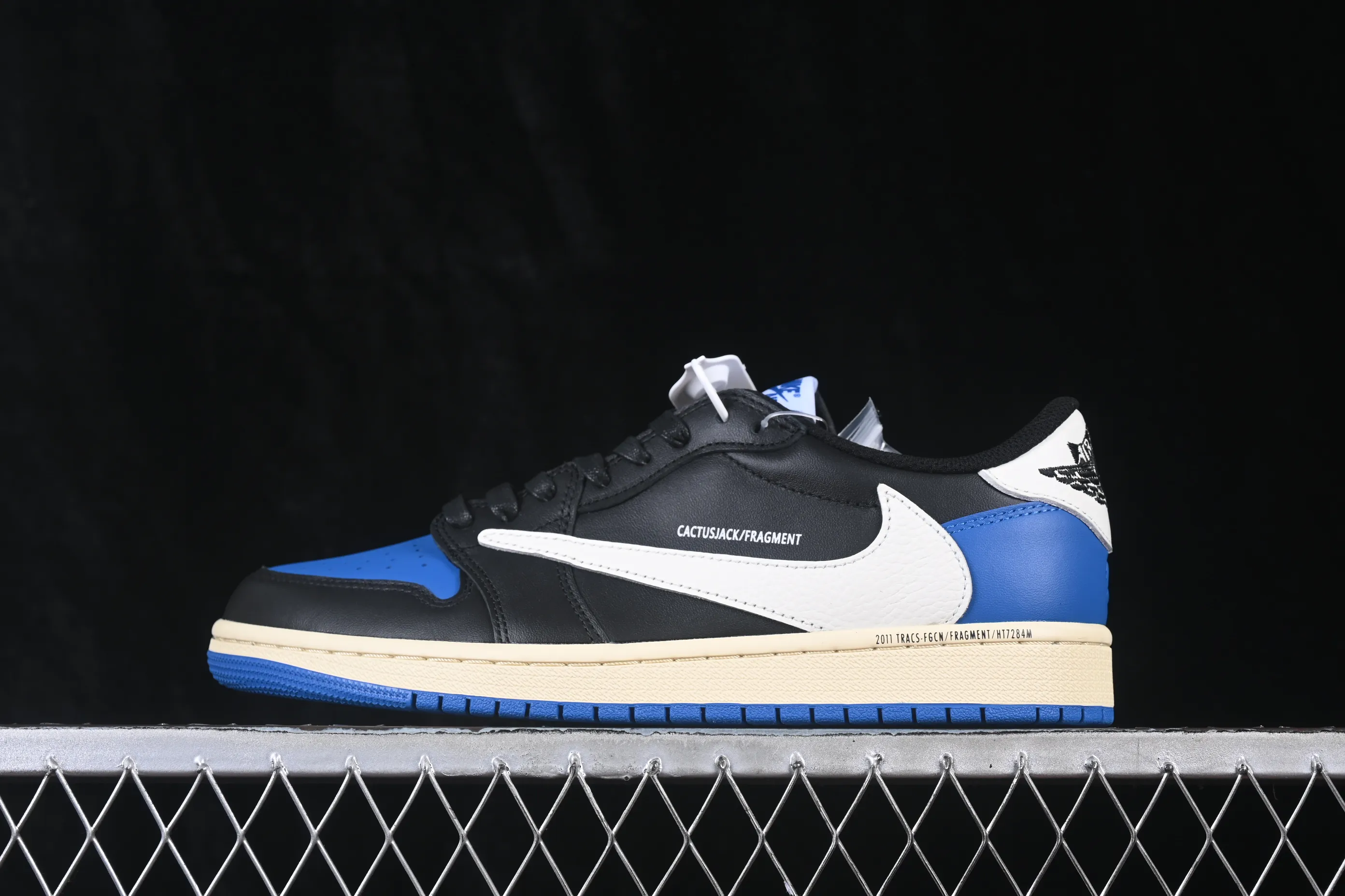 All categories Air Jordan Jordan series basketball shoes Air Jordan 1 Low Travis Scott x Air Jordan 1 Low OG AJ1 Joe 1 undercut low DM7866-014